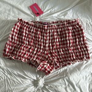 Edikted Ruffle Shorts